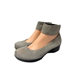 Dansko Gray Suede Mary Jane Shoes Size 38 (7.5–8) Hook & Loop Closure